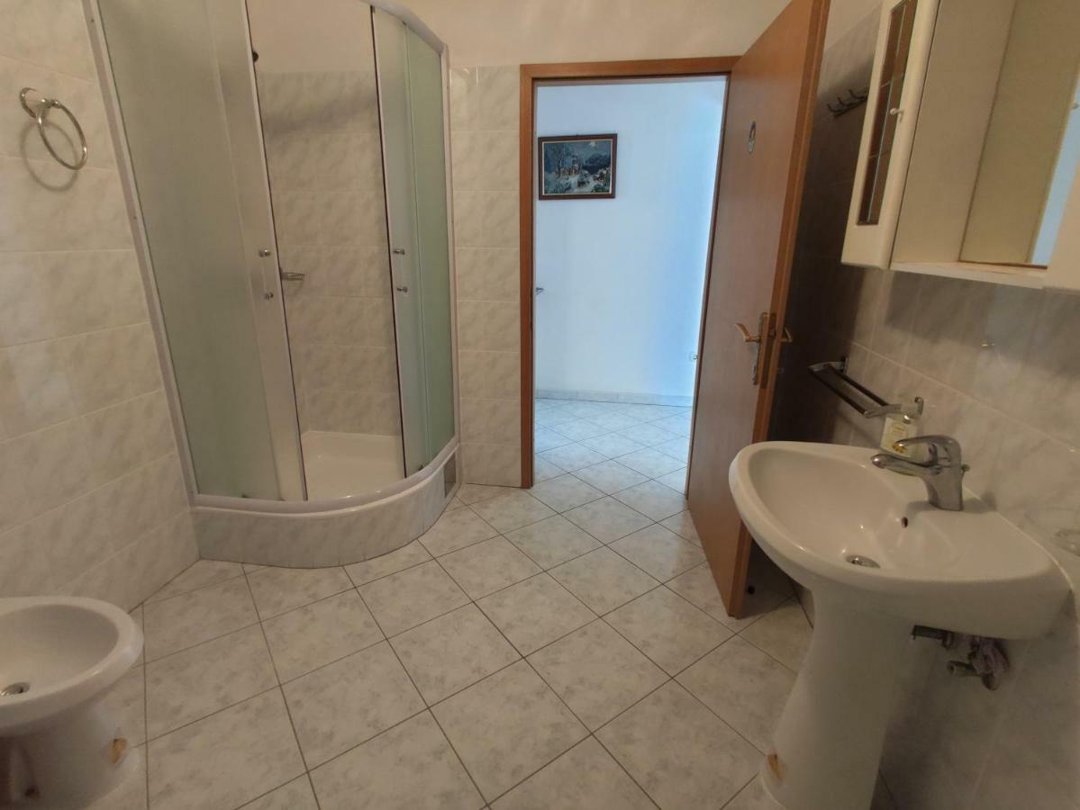 Eva Apartment 1 Trogir Eksteriør billede